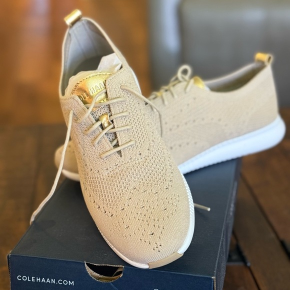 Cole Haan Shoes - Women's 2.ZERØGRAND Stitchlite™ Wingtip Oxfords Size 10